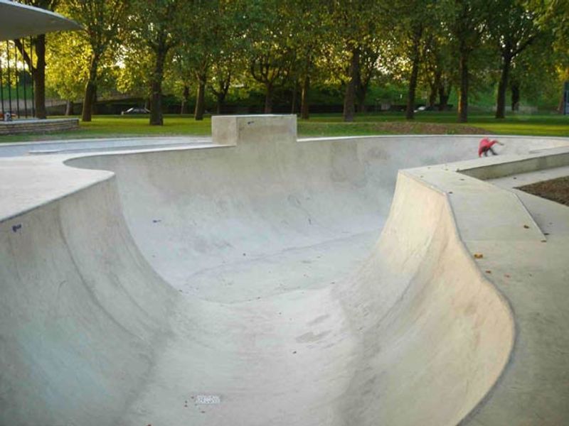 Metz Bowl