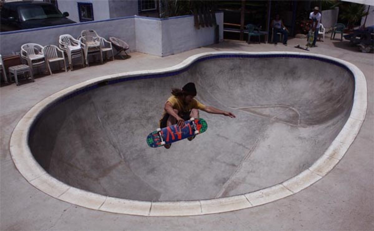 Cuatro Casas Hostel Pool skatepark
