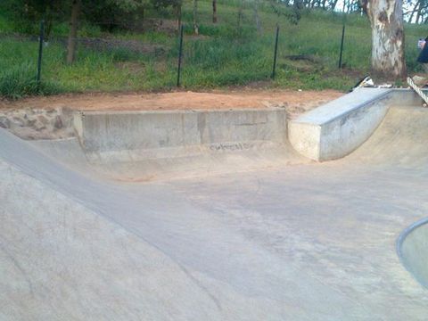 Milthorpe Skatepark photo 14