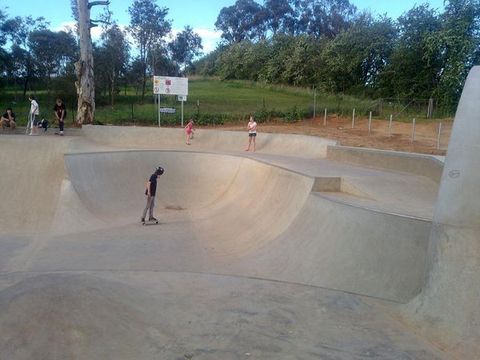 Milthorpe Skatepark photo 15