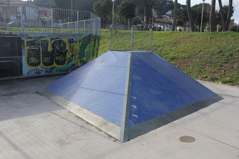 Montornes Del Valles Skatepark photo 4