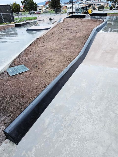 Montrose Foreshore Skatepark photo 11