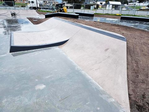 Montrose Foreshore Skatepark photo 4