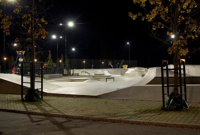 Moon Skate Park 