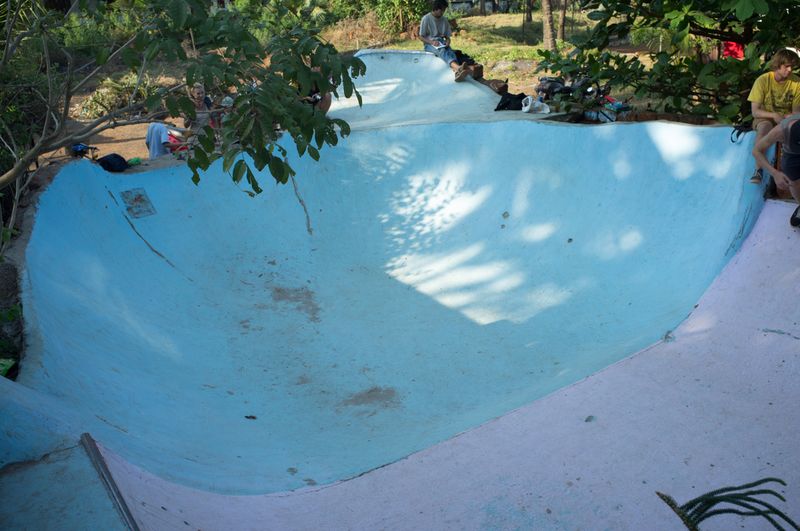 Morjim Beach Bowl