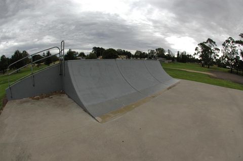 Mortlake Skarkpark photo 2