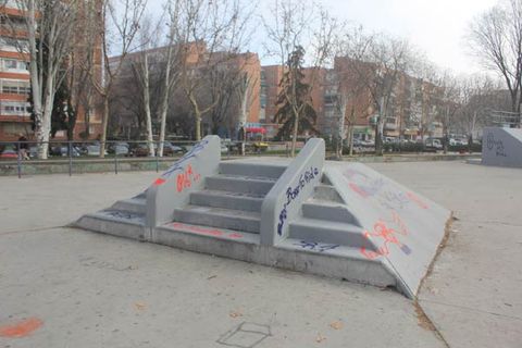 Mostoles Huevo Frito Skatepark photo 3