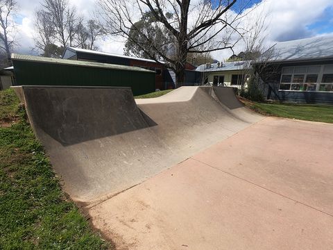 Mount  Beauty Skatepark photo 9