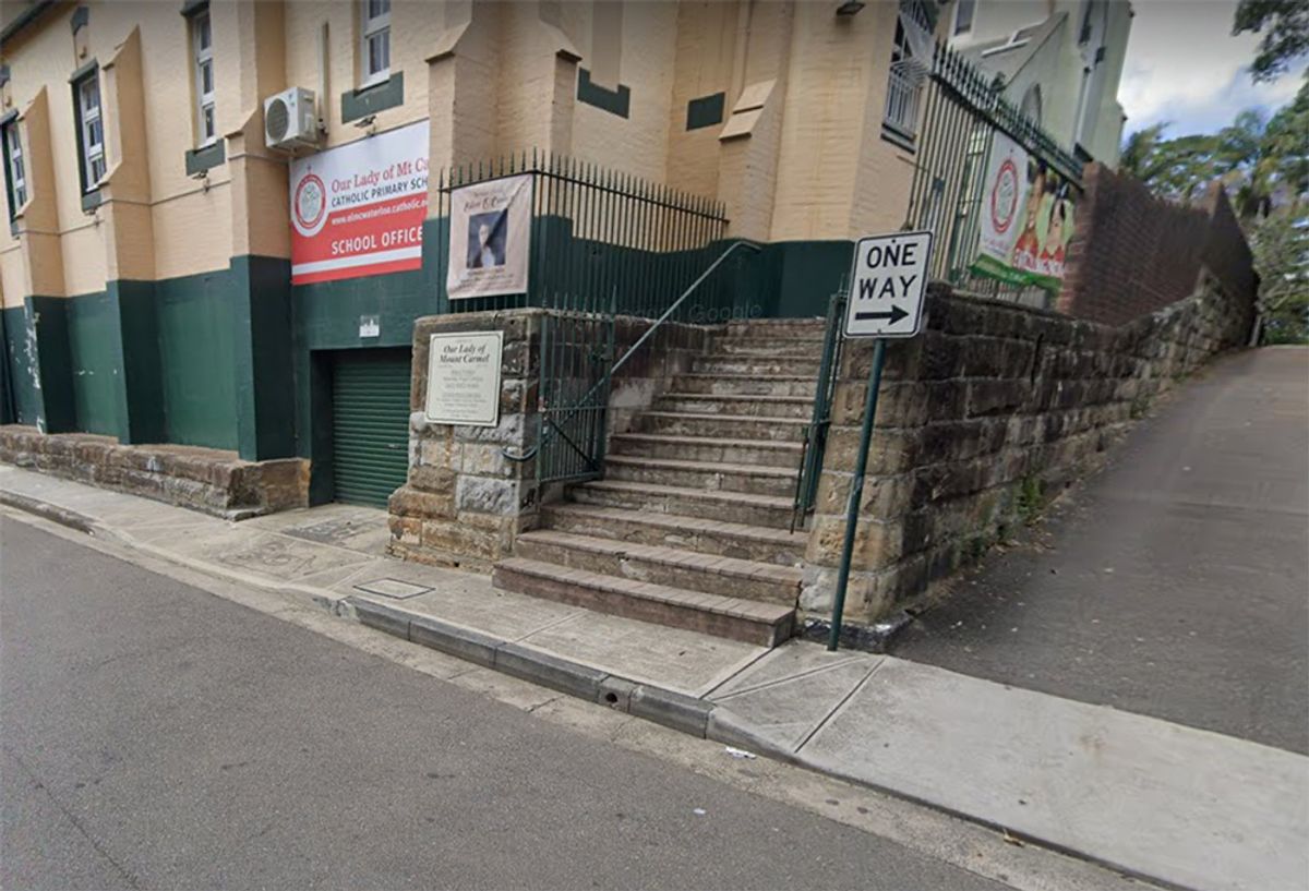 Mount Carmel Stairs skate spot