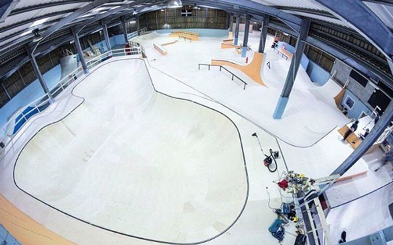 Mount Hawke Indoor 