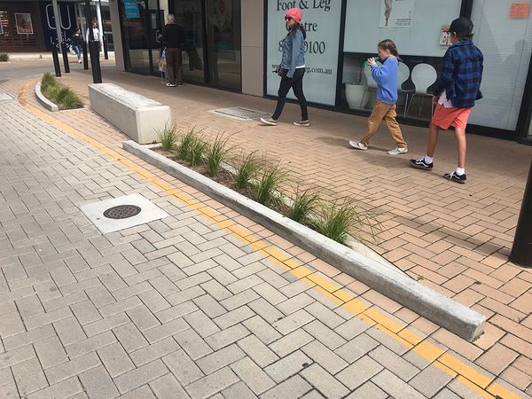 Milton Curbs