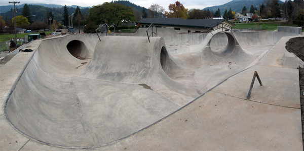 Myrtle Creek Bowl