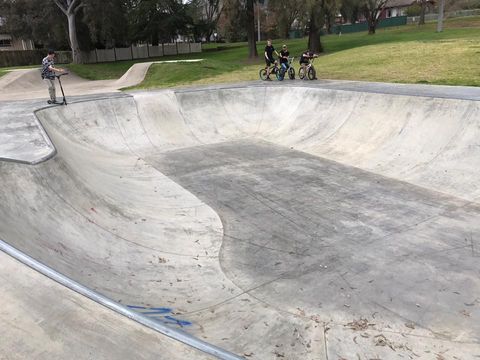 Myrtleford Skatepark photo 9
