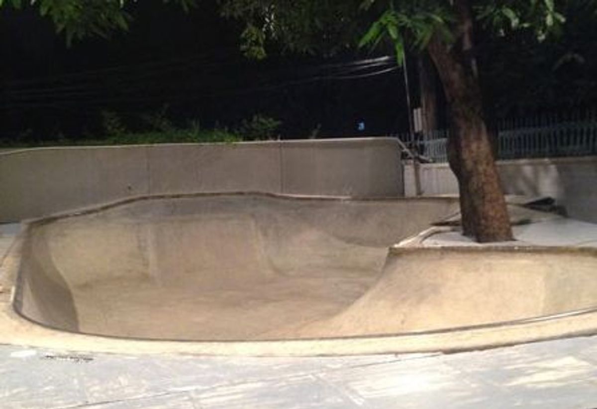 Nagiya Bowl skatepark