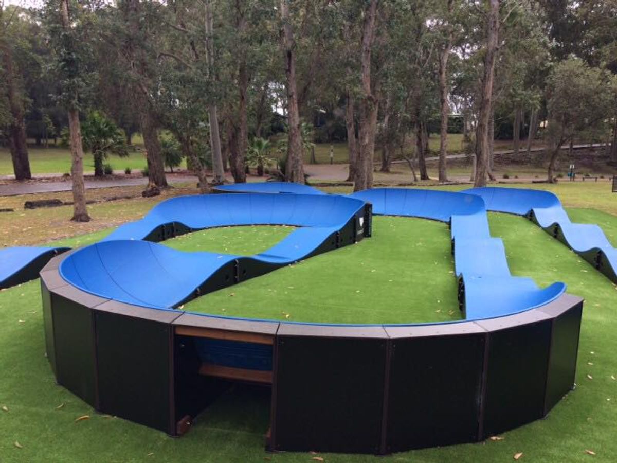Handkerchief Bump Track skatepark