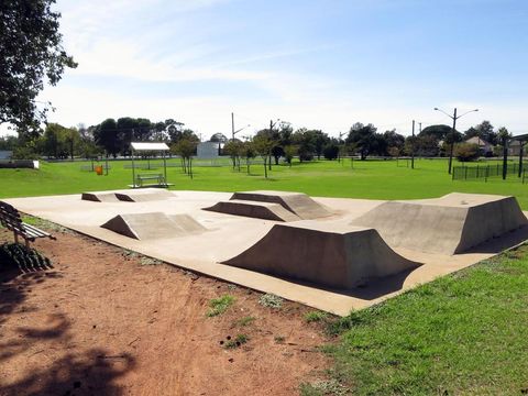 Narromine Skatepark photo 4