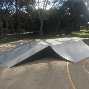 New Haven Fun box 