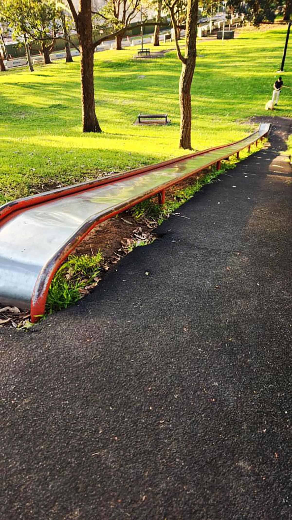Newland Park Slide skate spot