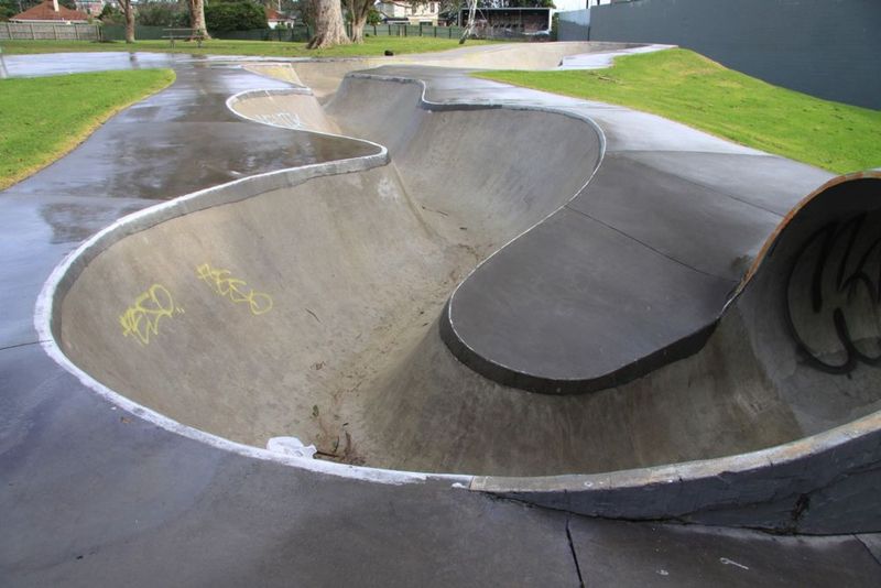 New Lynn Bowl