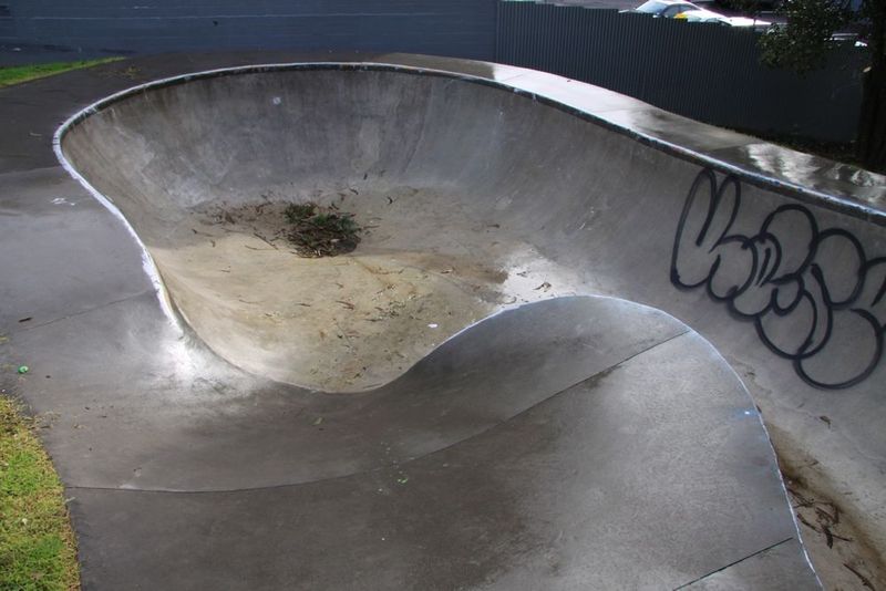 New Lynn Bowl