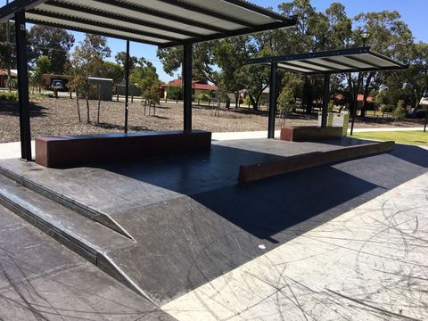 New Mills Park Skatepark photo 9