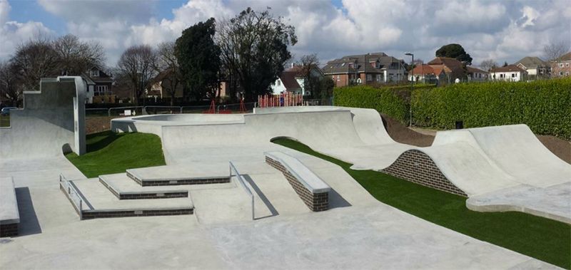 New Milton Skate Park 