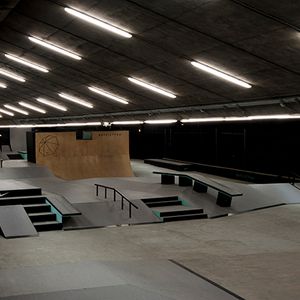 Nike Bay Sixy6 Indoor Ska