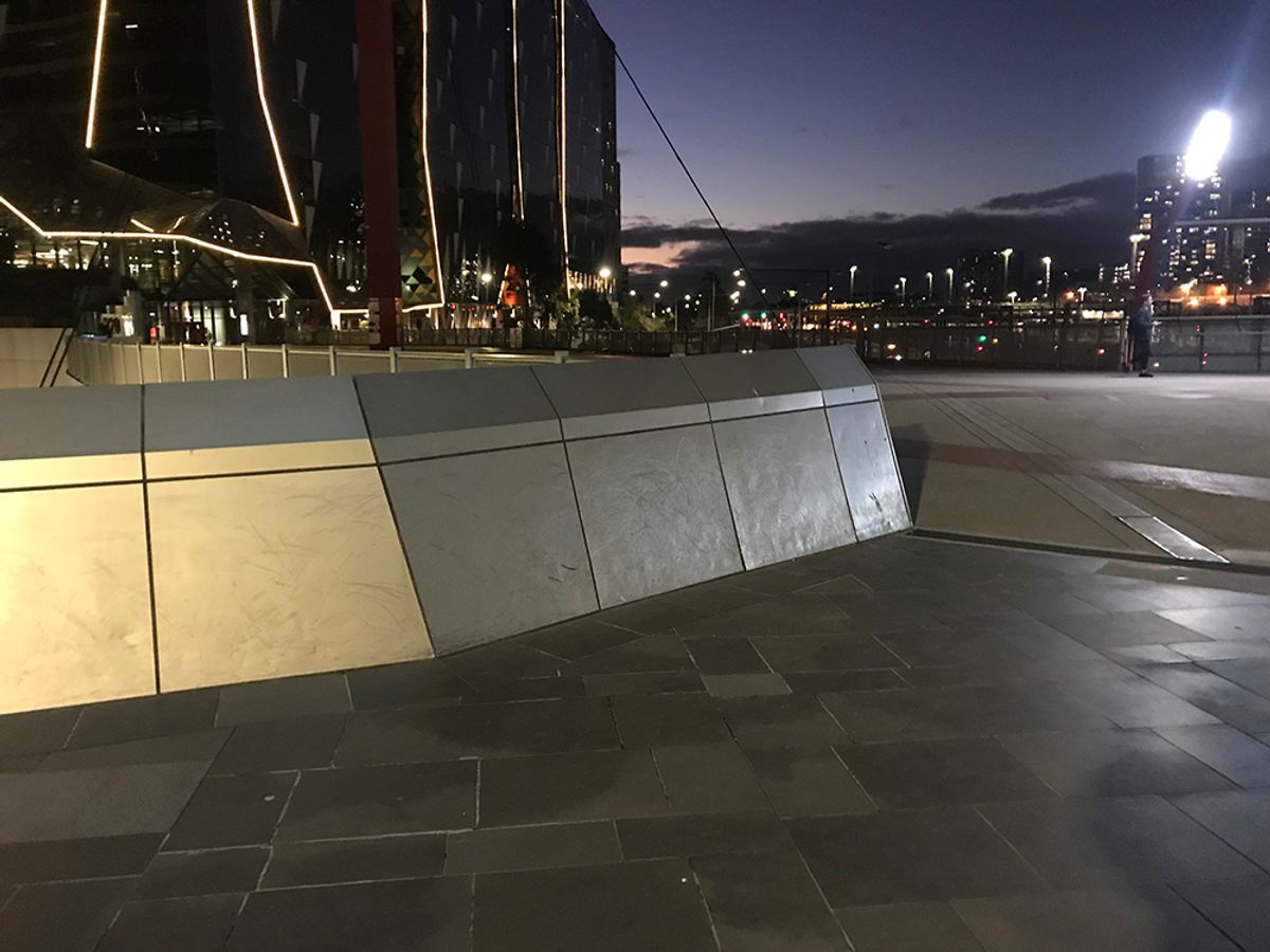 Nine Wall Ride skate spot