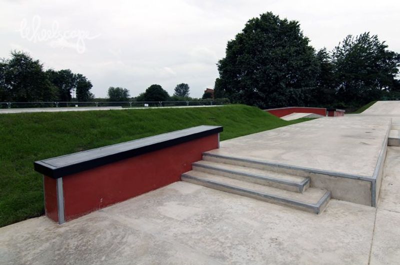 Northampton Skate Plaza 