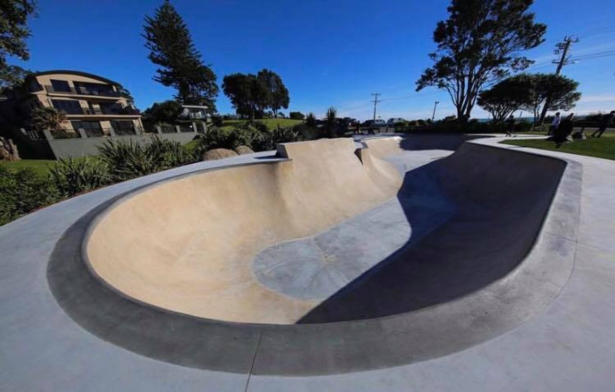 Oakura Bowl skatepark