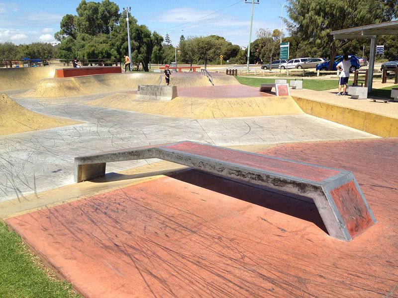 Mirror Reef Skatepark 
