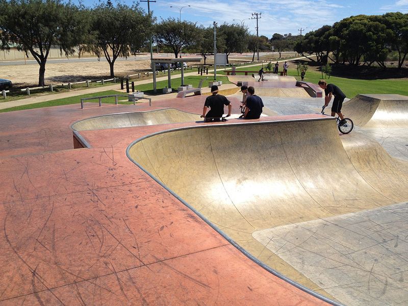 Mirror Reef Skatepark 