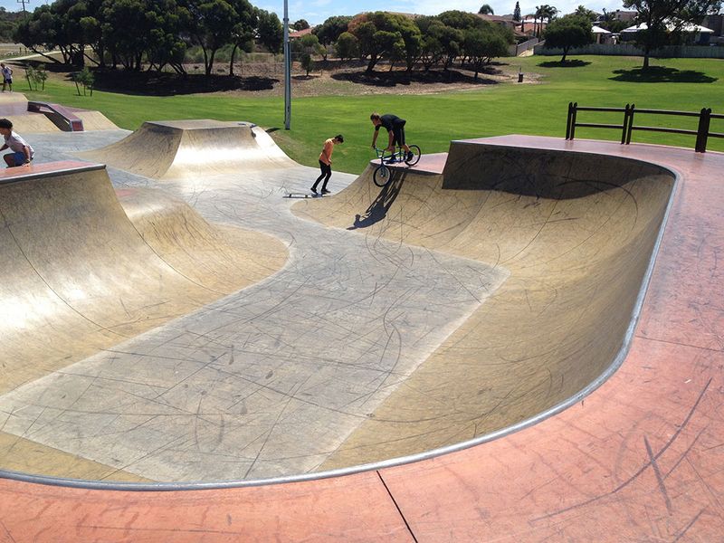 Mirror Reef Skatepark 