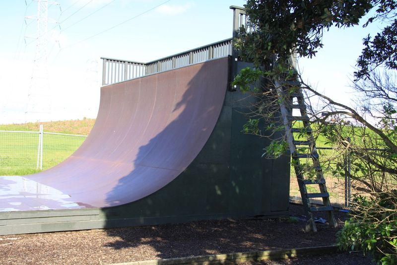 Onehunga Vert Ramp 