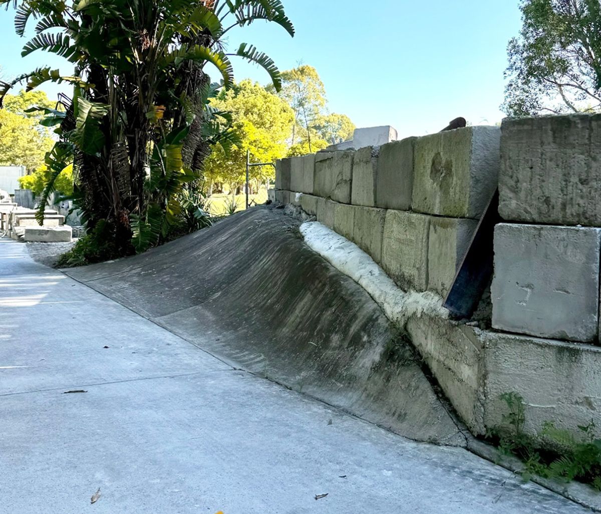 Opkix Bank skate spot