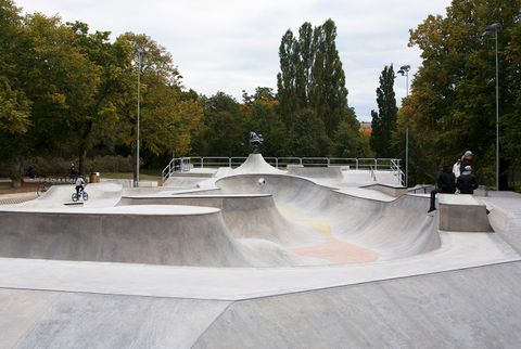 Örebro Skate Park photo 2