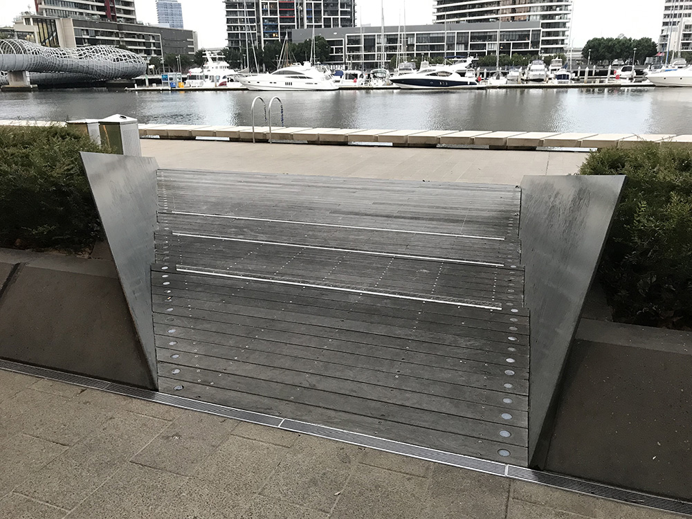 Oz Wharf MEtal Bank 1