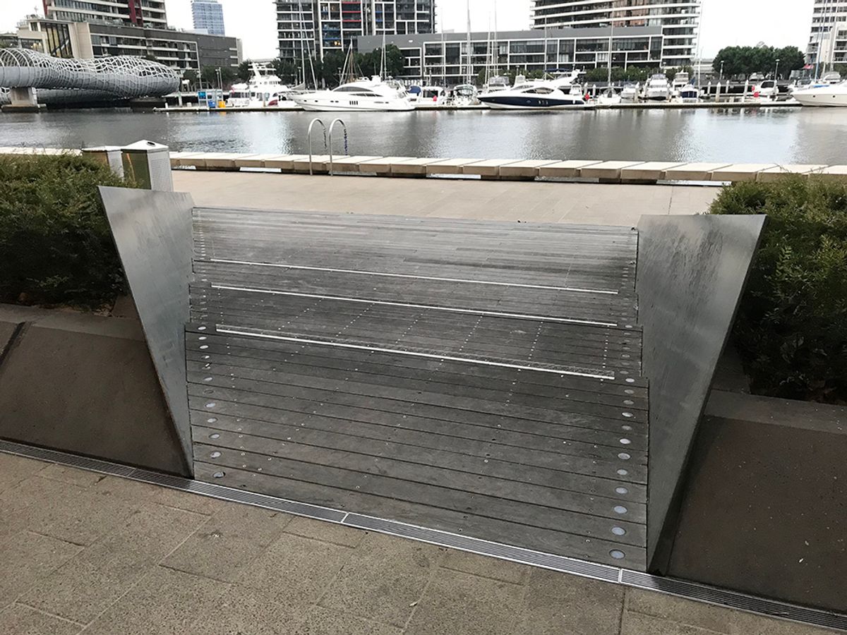 Oz Wharf MEtal Bank 1 skate spot