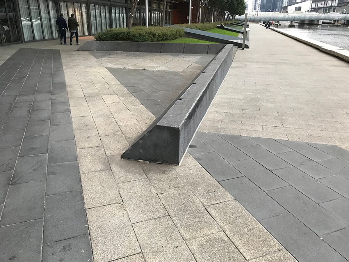 Oz Wharf Ledge skate spot