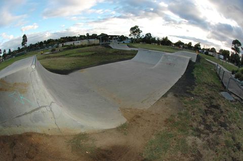 Pakenham  Skatepark photo 3