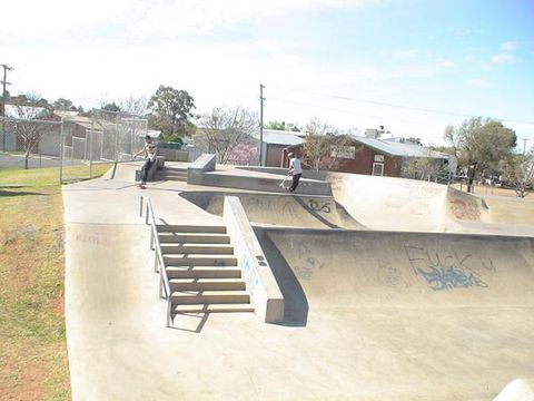 Parkes Skate Park photo 3