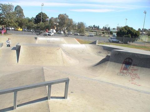 Parkes Skate Park photo 6