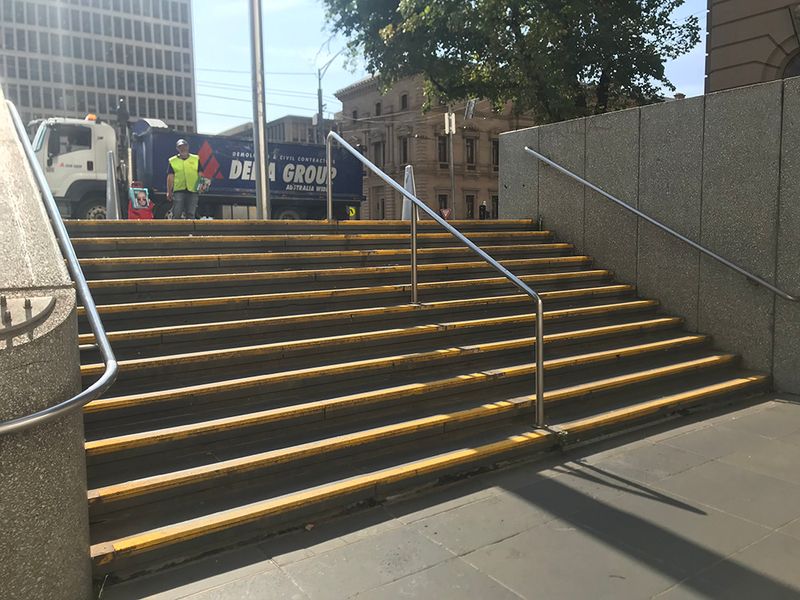 Parliament Rail 
