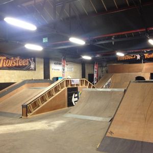 Pembroke Indoor 
