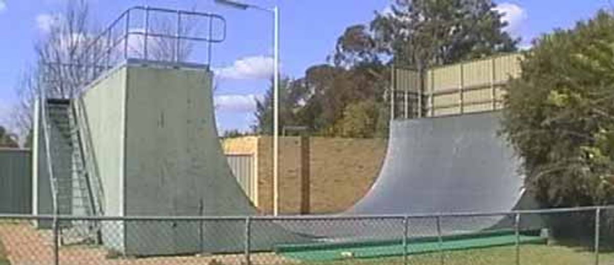 Penrith Vert Ramp *GONE* skatepark