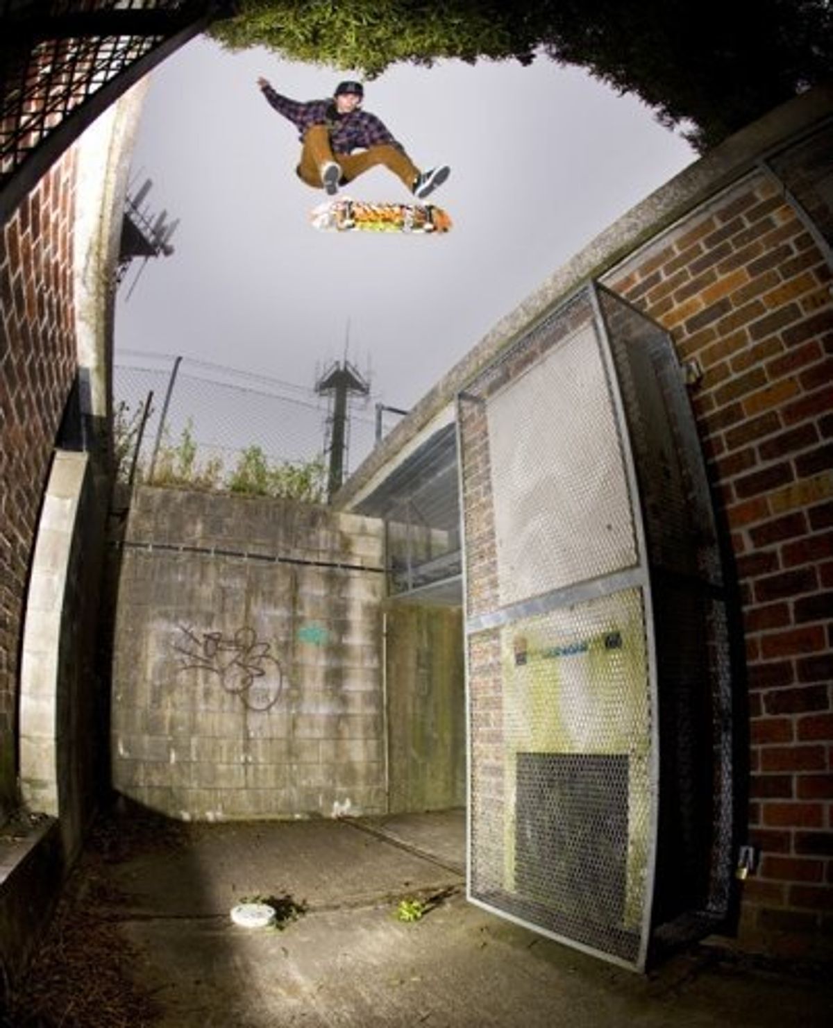 roof gaps skate spot