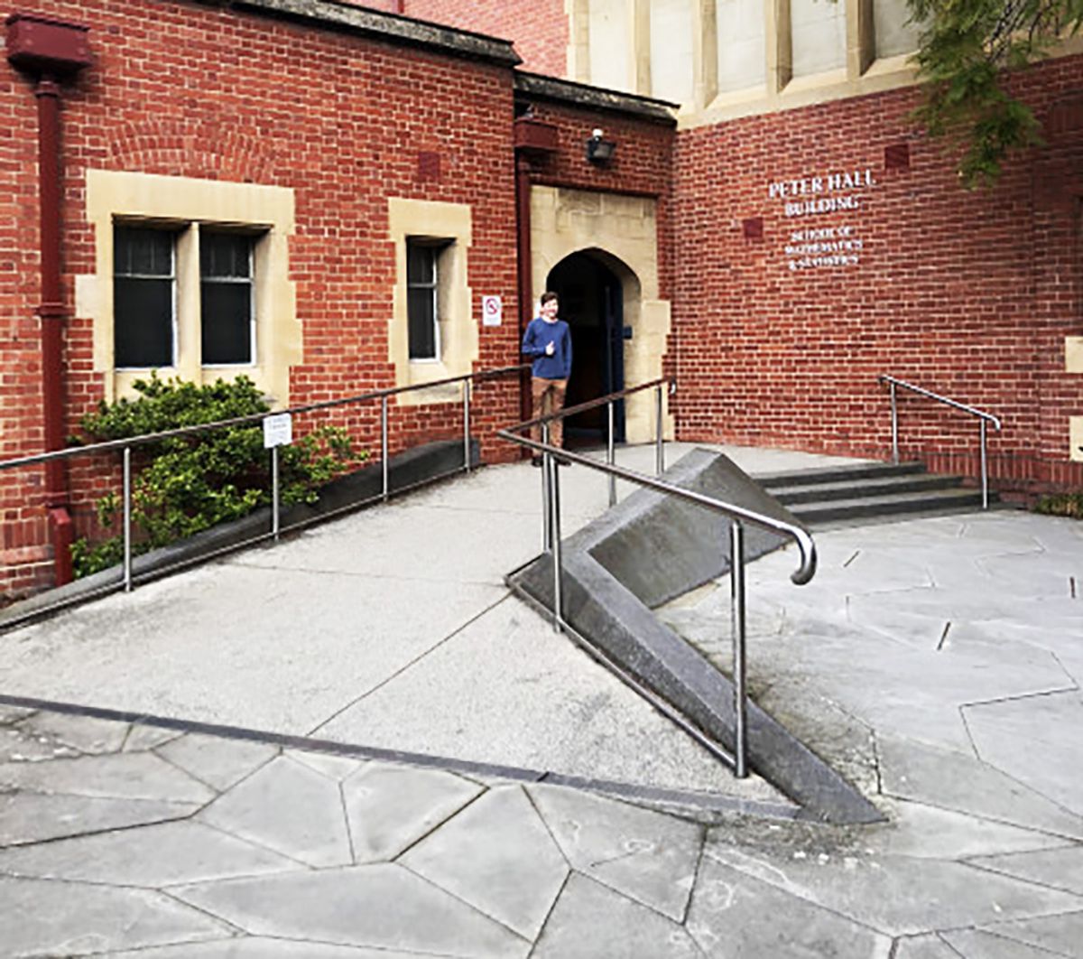 Peter Hall Bank skate spot