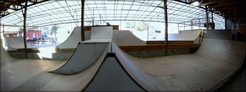 Pipes Indoor Skate Park