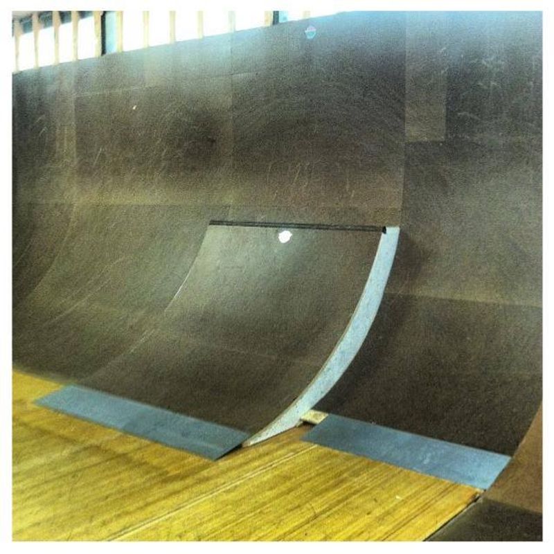 Pipes Indoor Skate Park