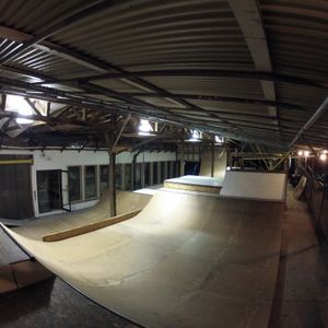 Pipes Indoor Skate Park